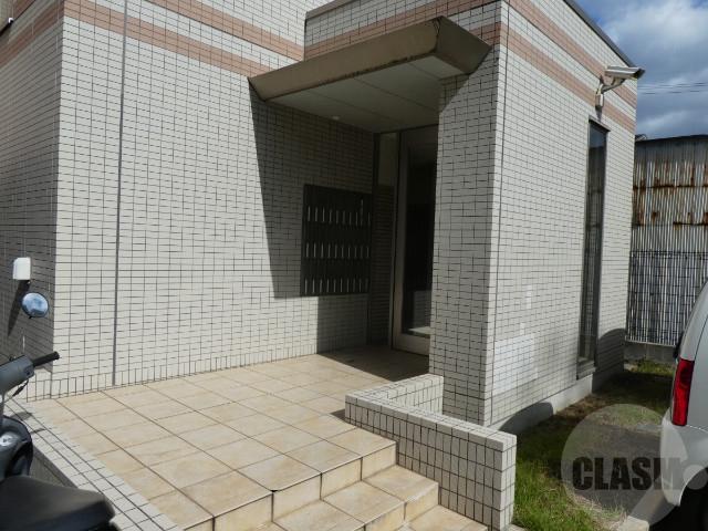 16/30 エントランス