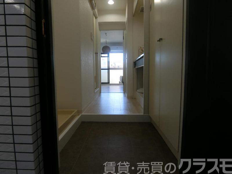 16/30 玄関