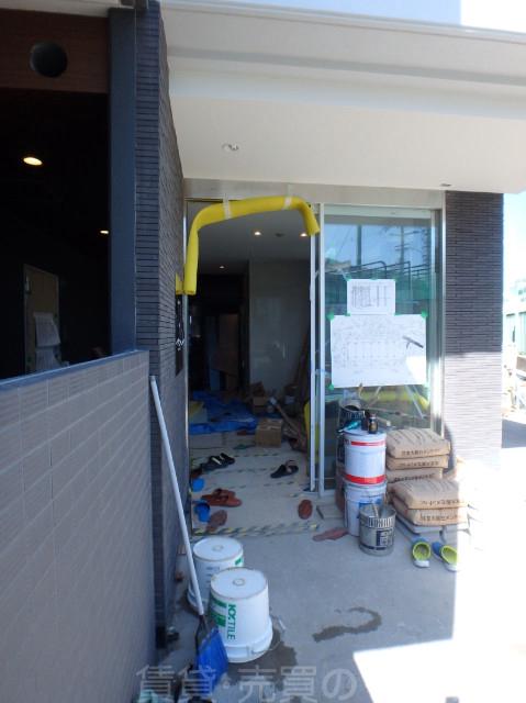 21/30 エントランス