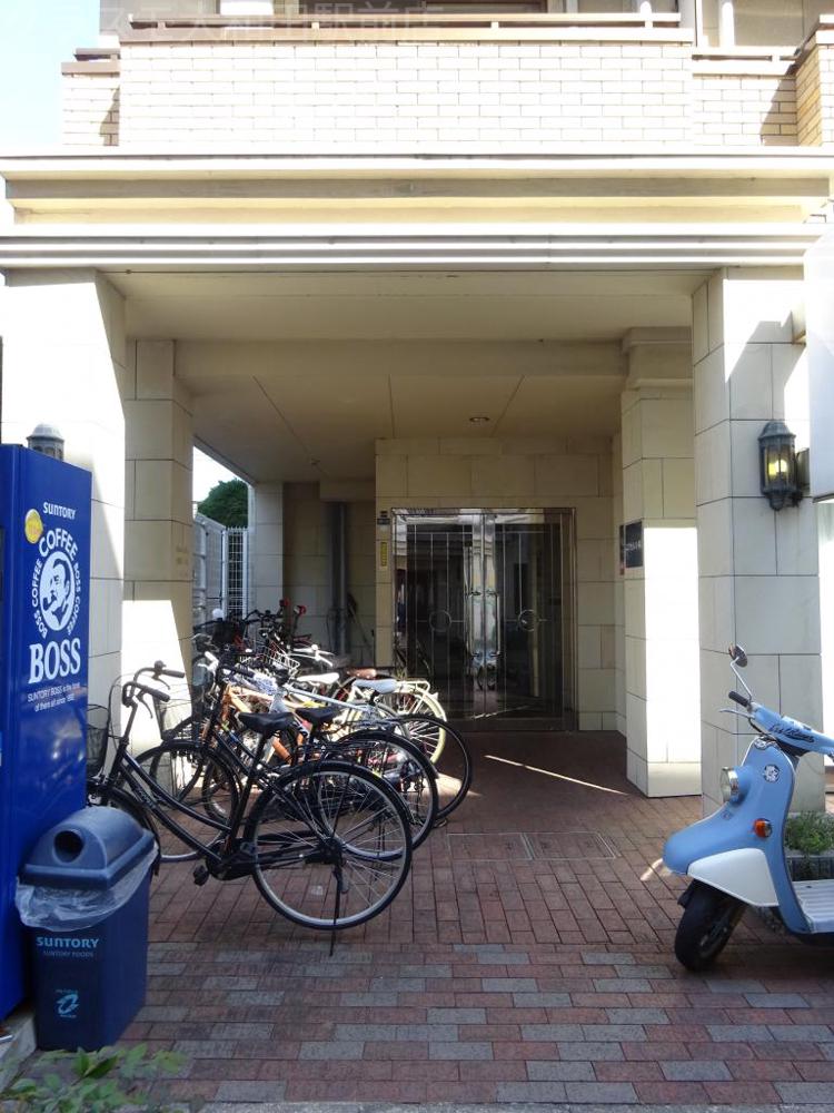 20/25 エントランス