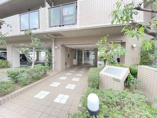 17/26 エントランス