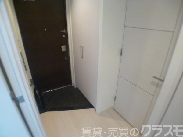 16/30 玄関