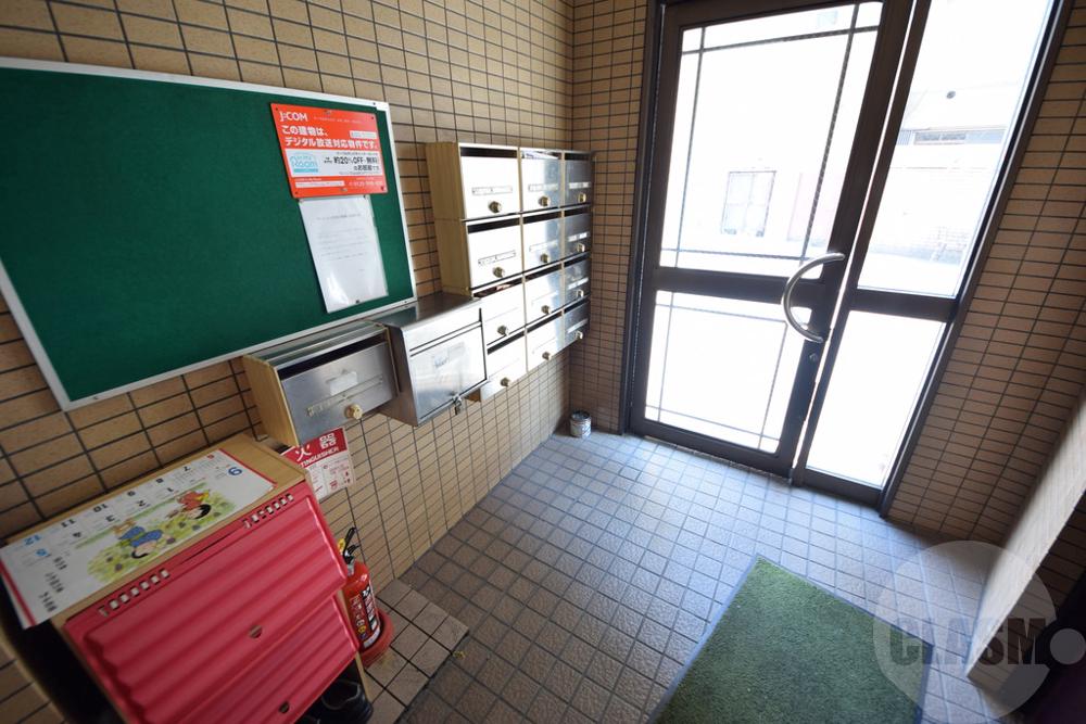 20/28 エントランス