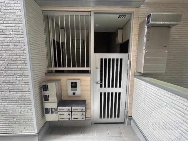 22/29 エントランス