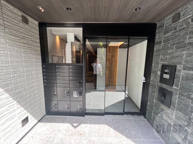 22/29 エントランス