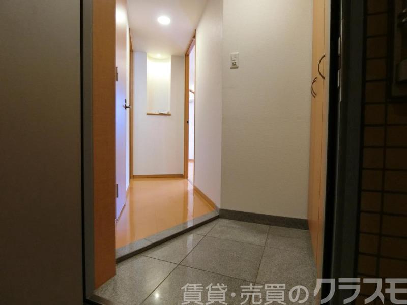 16/30 玄関