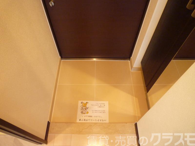 13/30 玄関