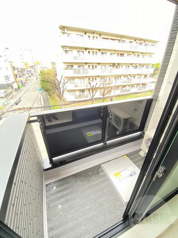 21/30 バルコニー