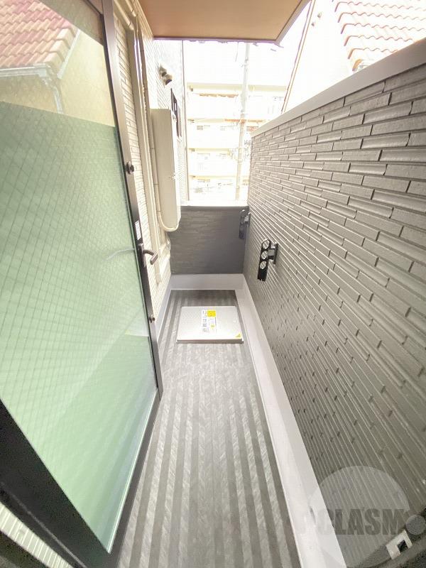 14/23 バルコニー