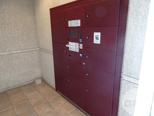 21/27 エントランス