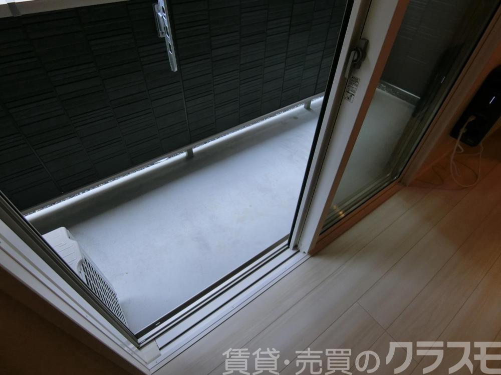 23/30 バルコニー