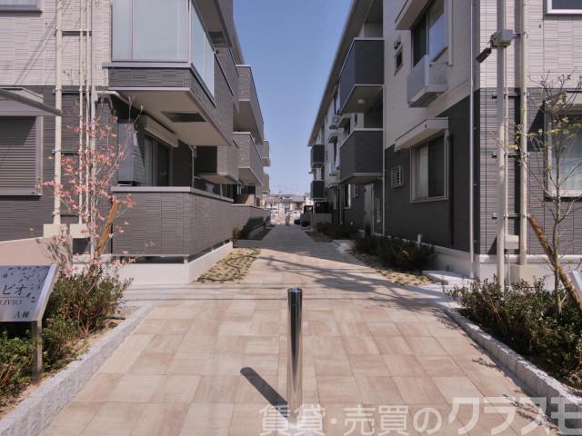 28/30 エントランス