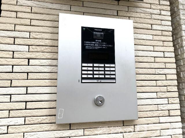 20/25 エントランス