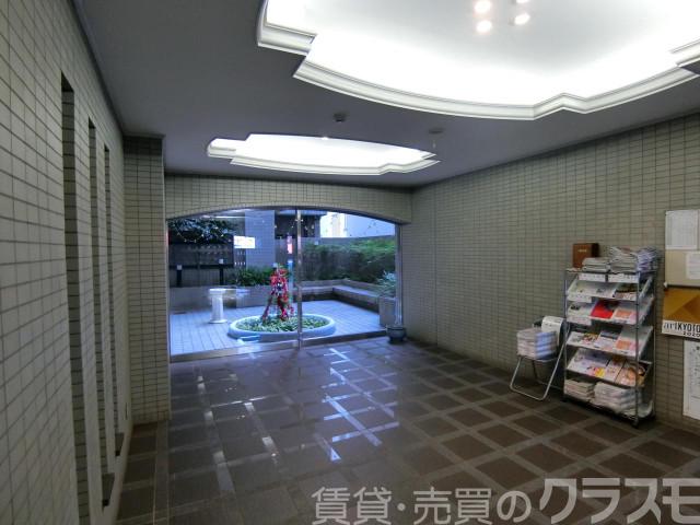 2/5 エントランス