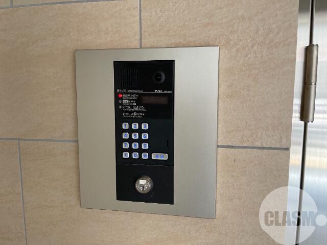 20/27 エントランス