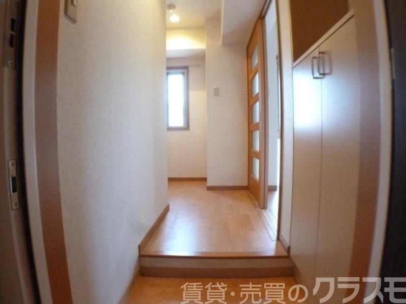 16/30 玄関