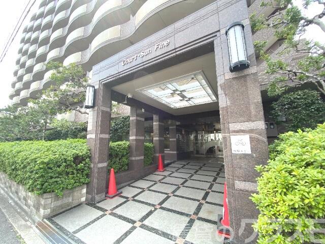 14/18 エントランス