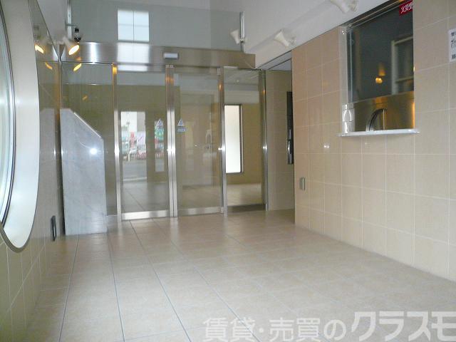 30/30 エントランス