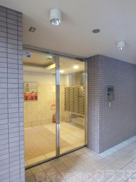 19/28 エントランス