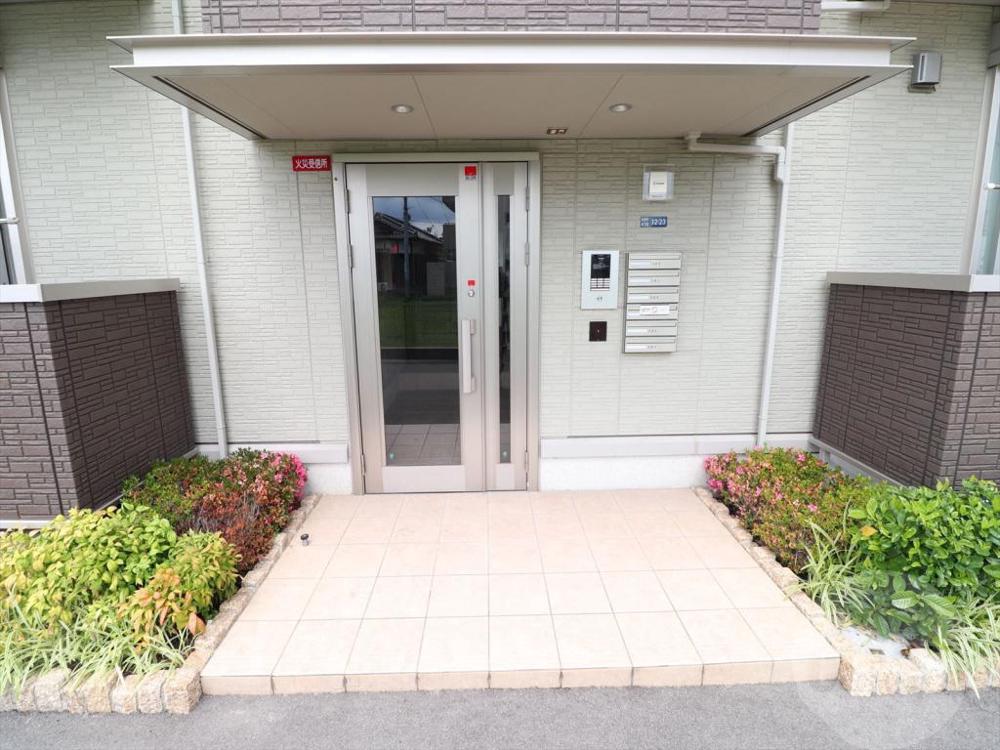 22/29 エントランス