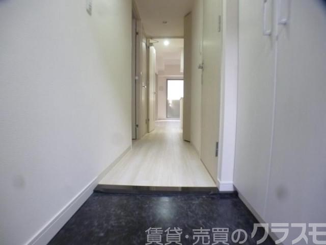 16/30 玄関