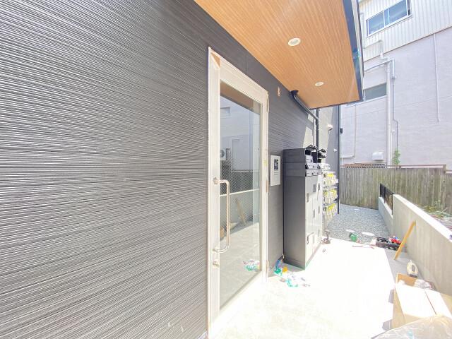 19/25 エントランス