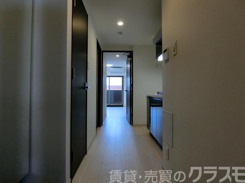 16/30 玄関