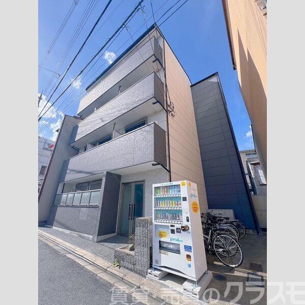 14/16 エントランス