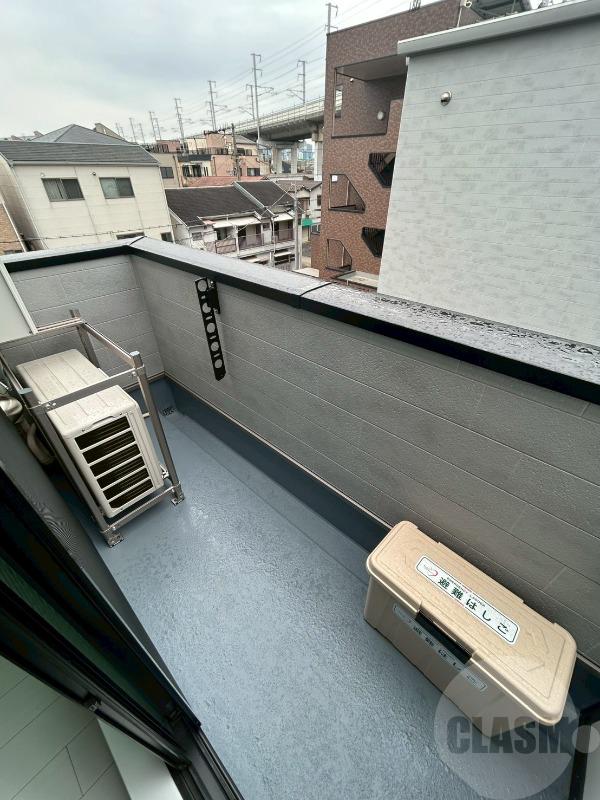 13/30 バルコニー