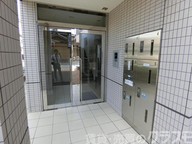 29/30 エントランス