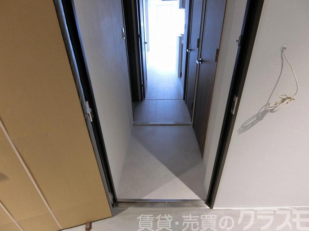 17/30 玄関