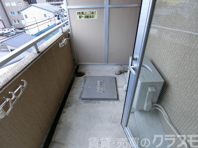 25/30 バルコニー