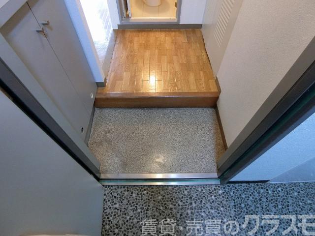 17/30 玄関