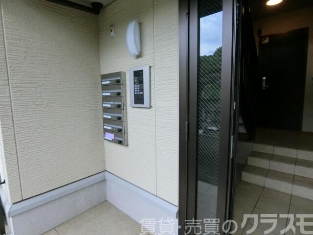 28/30 エントランス