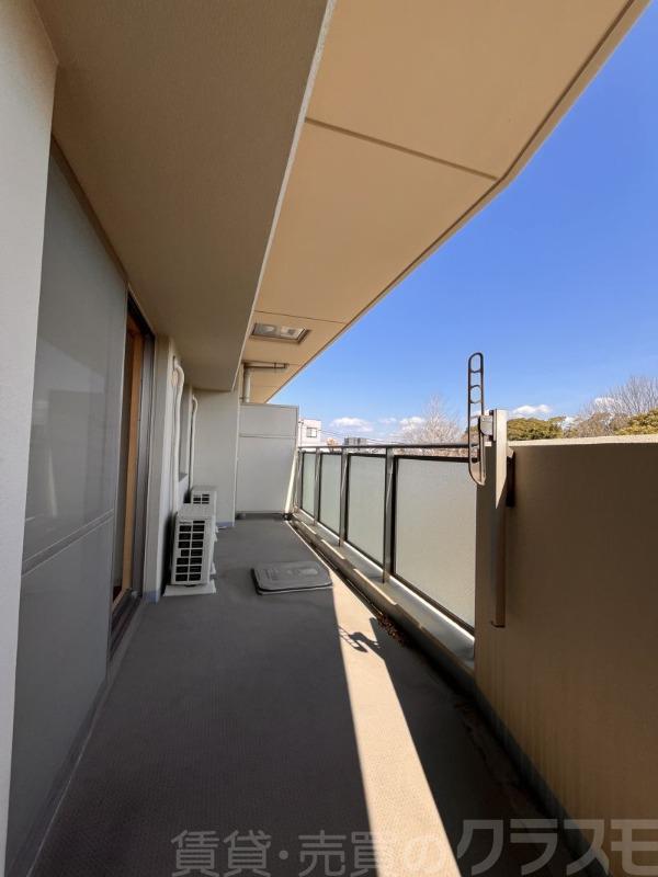19/30 バルコニー