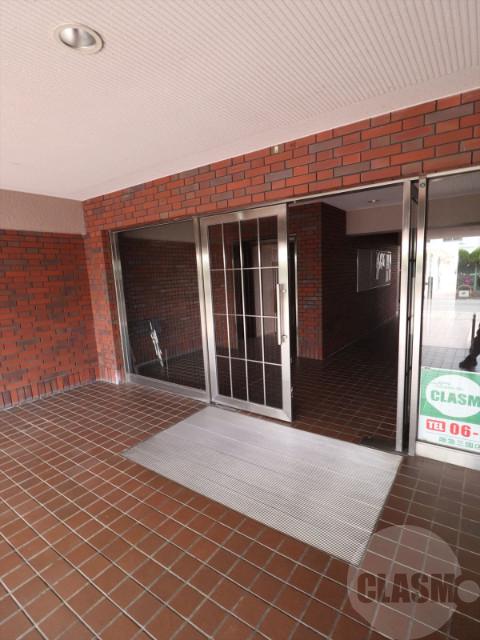 22/30 エントランス