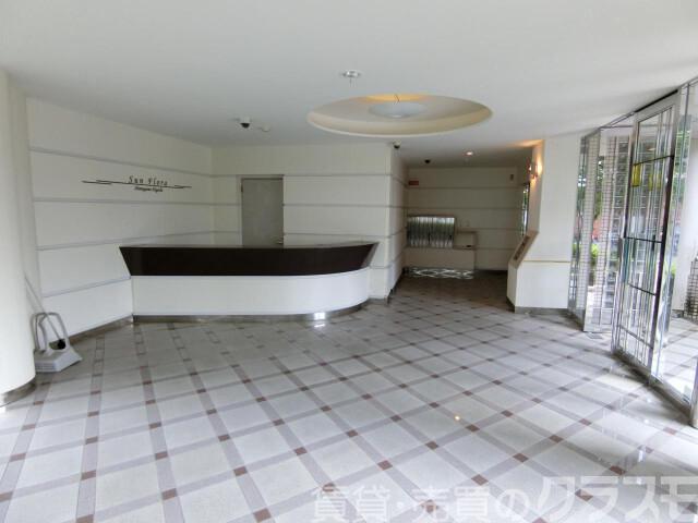 29/30 エントランス