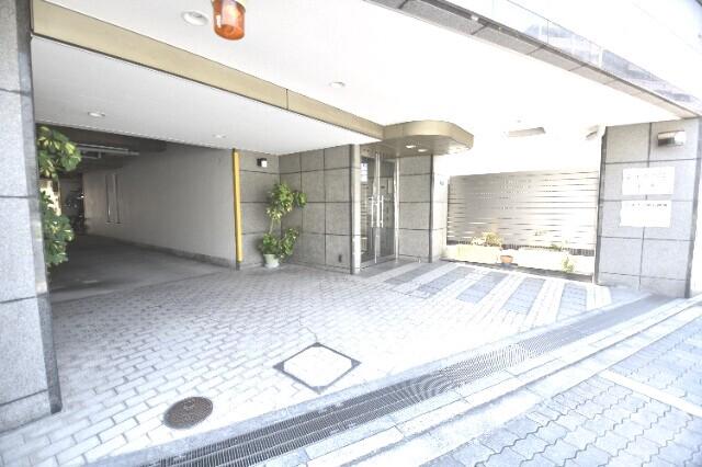 14/23 エントランス