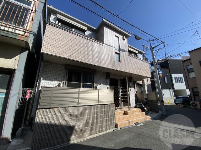 22/30 エントランス