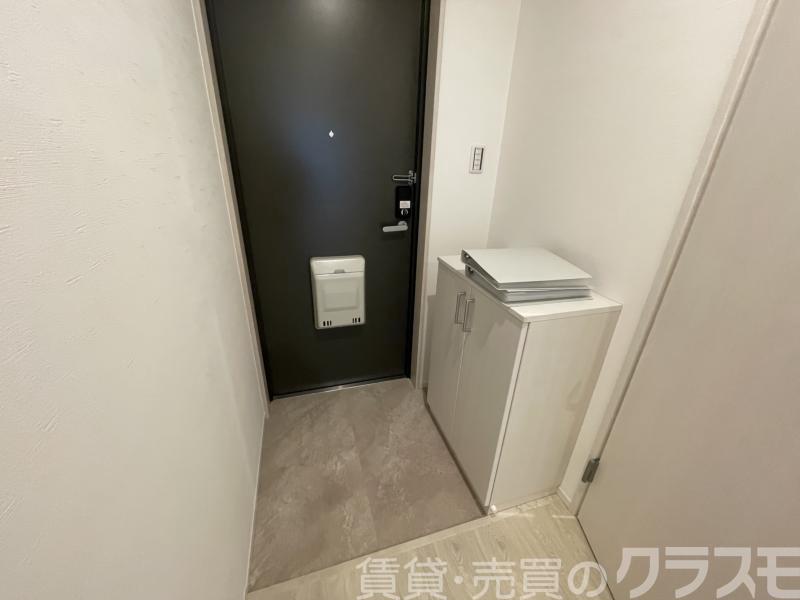 16/30 玄関