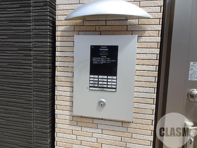 18/30 エントランス