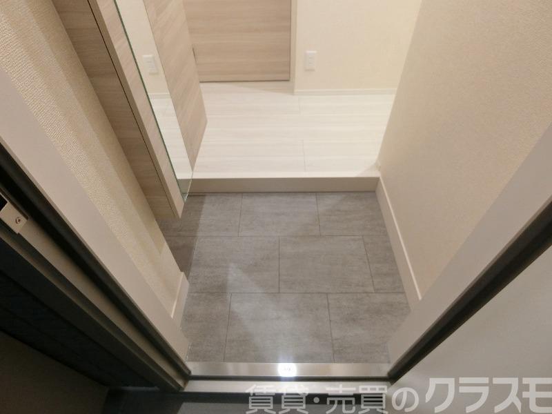 16/30 玄関