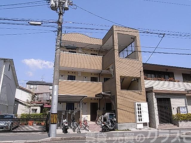 30/30 エントランス