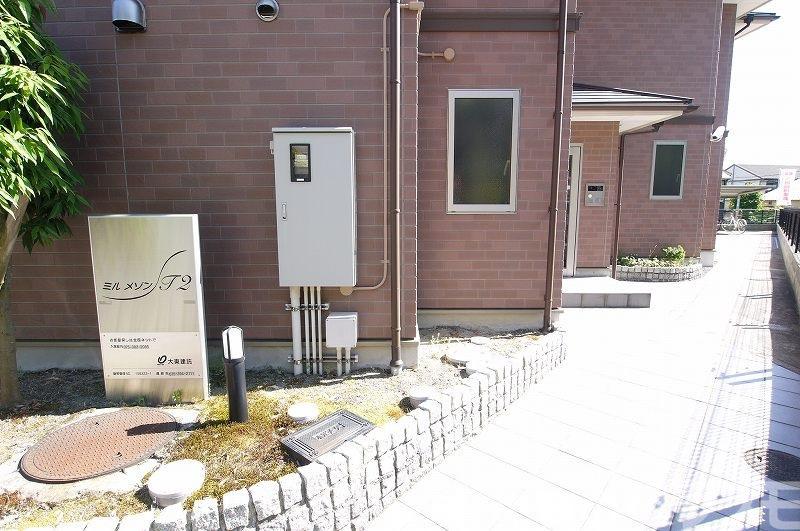 30/30 エントランス