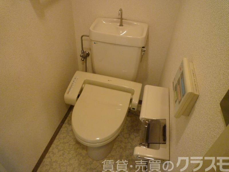 23/30 トイレ