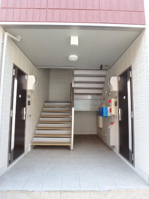 22/30 エントランス