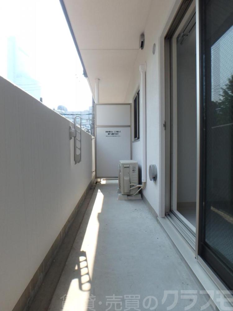 23/30 バルコニー