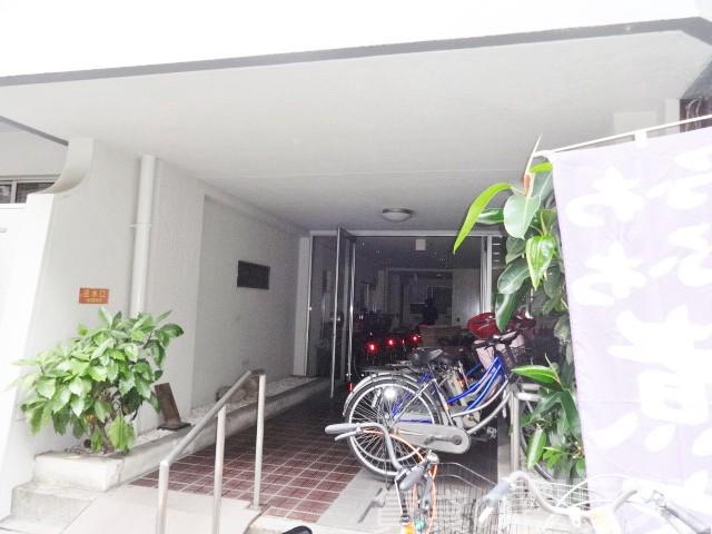 20/24 エントランス