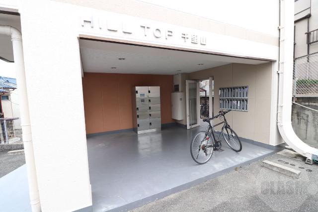 22/30 エントランス