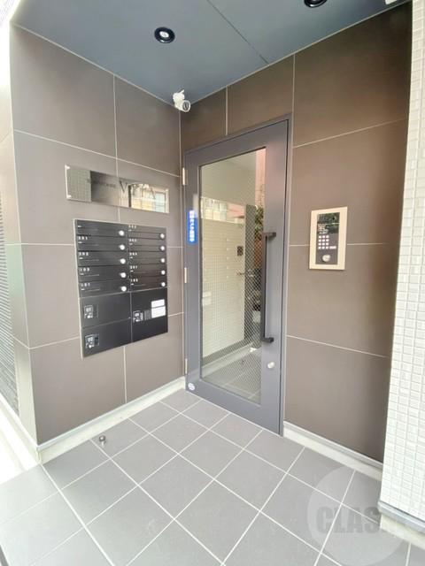 14/28 エントランス